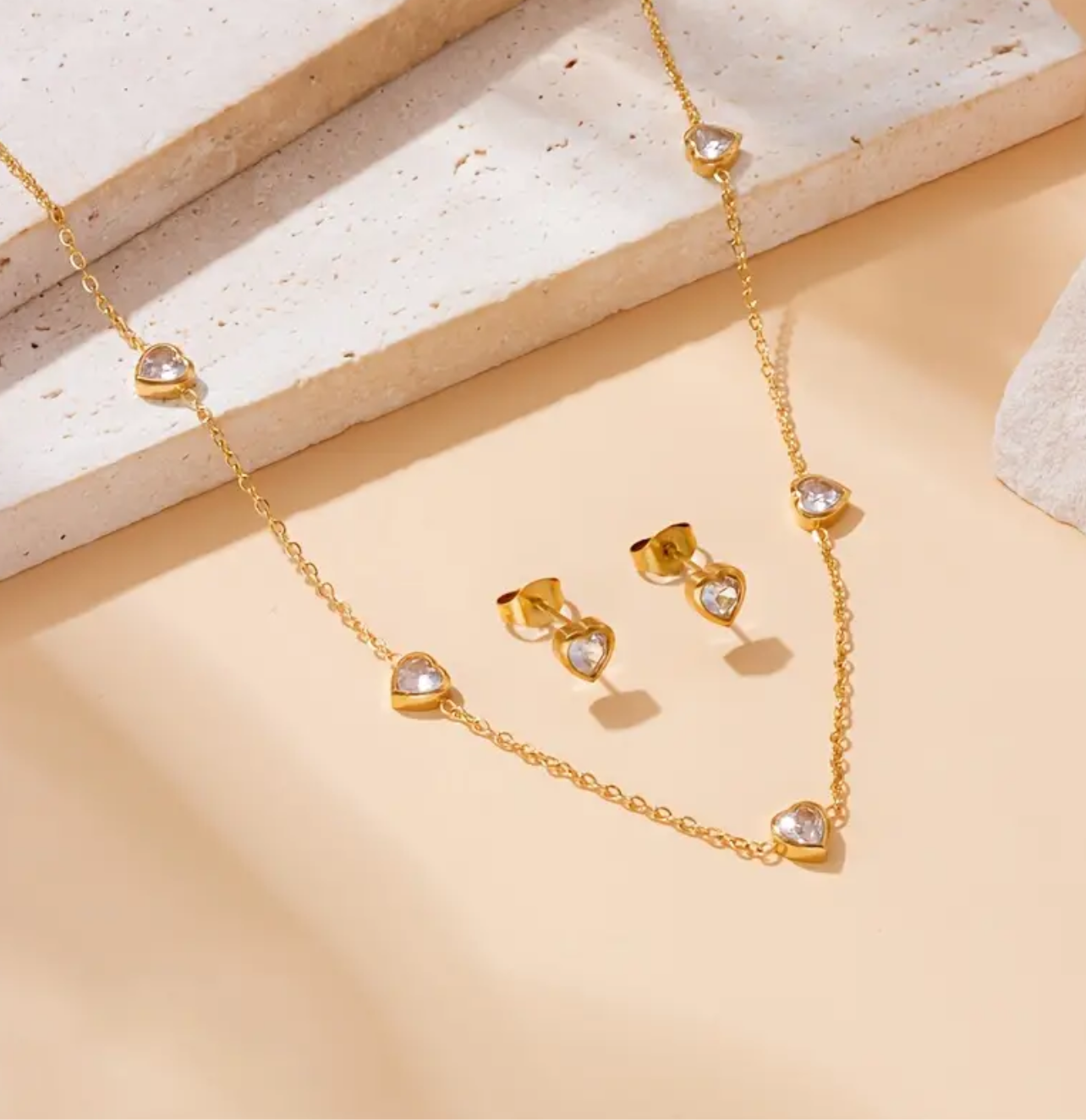 Amour Golden Necklace Earrings ST Set